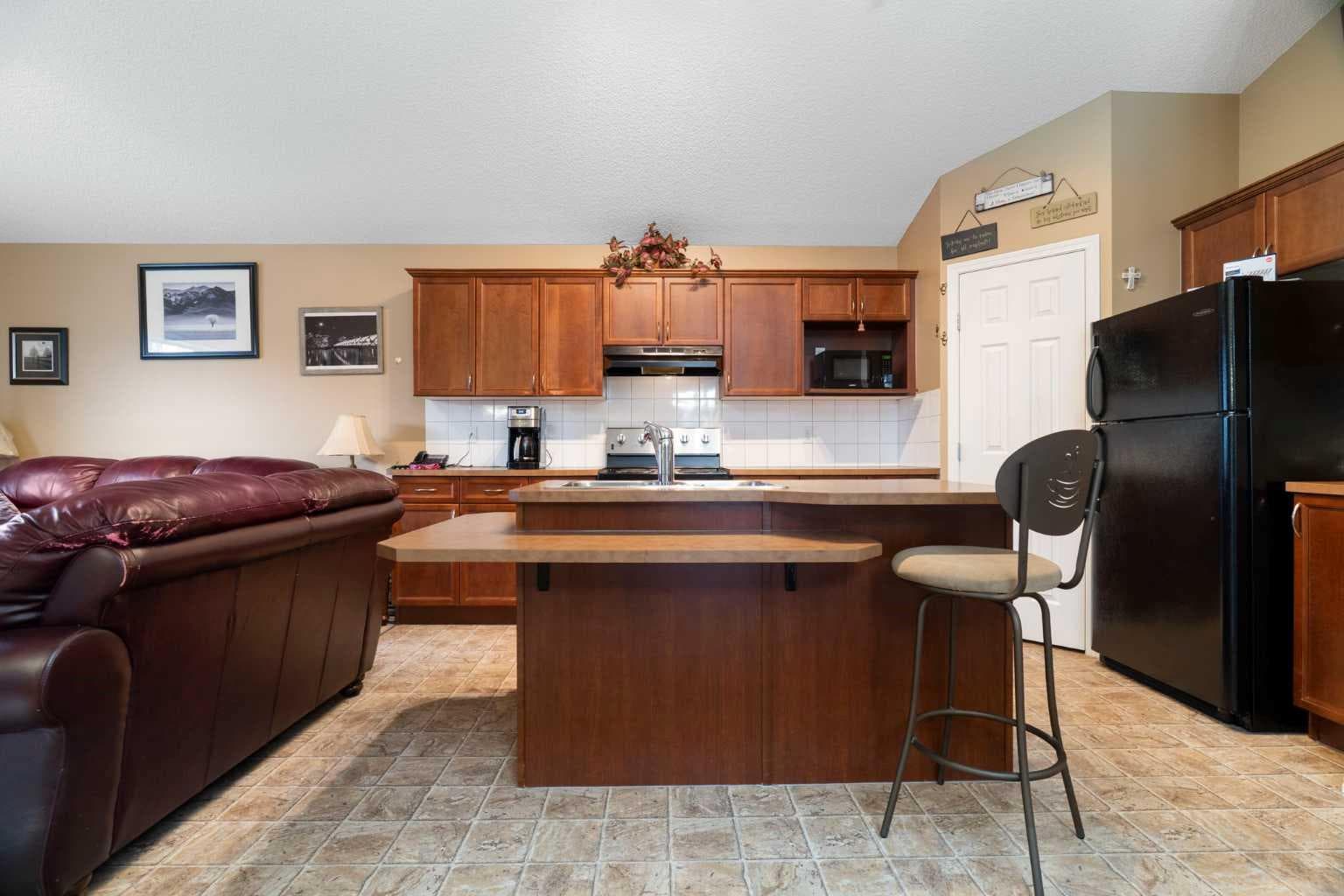 128 Copperstone Grove SE