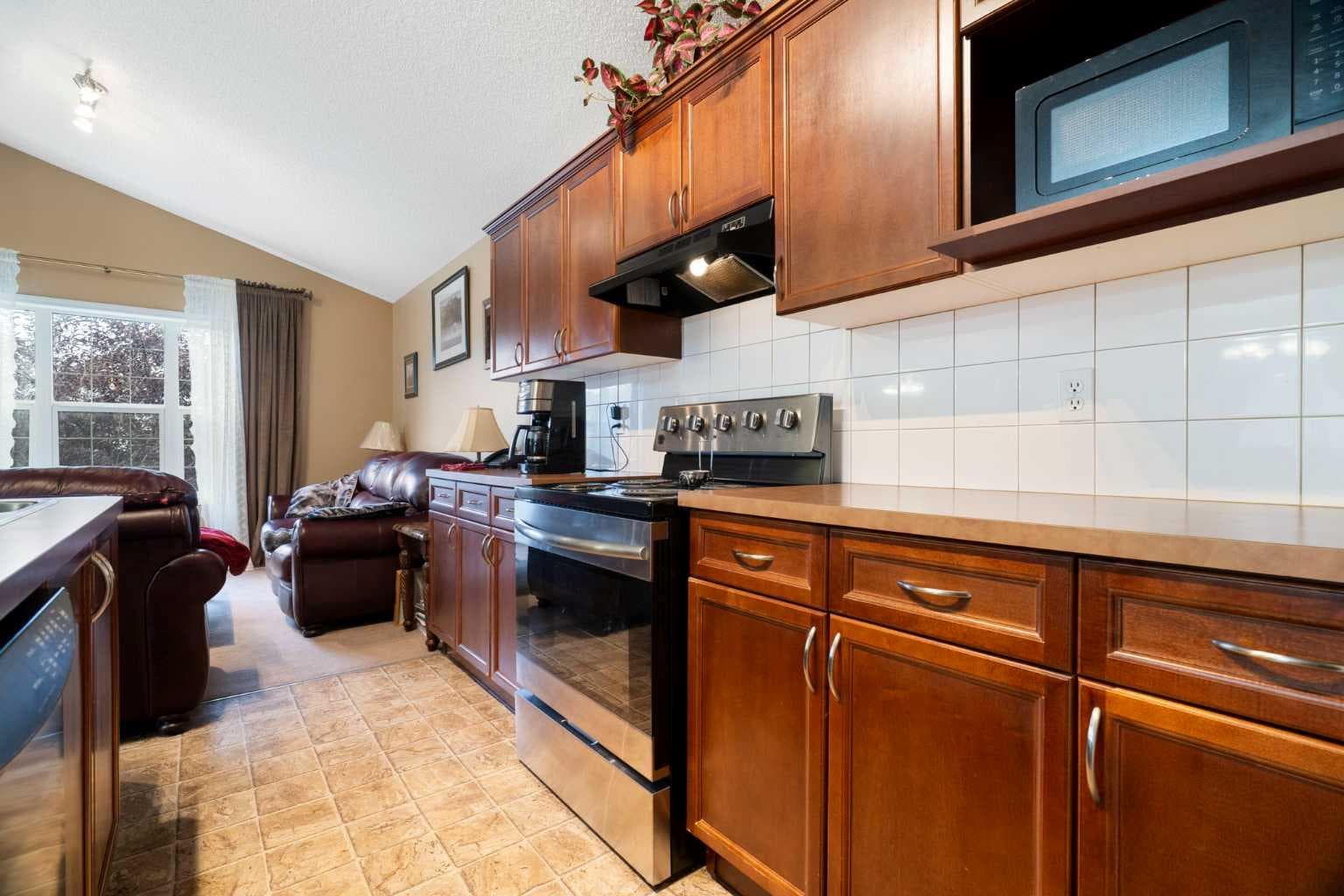 128 Copperstone Grove SE