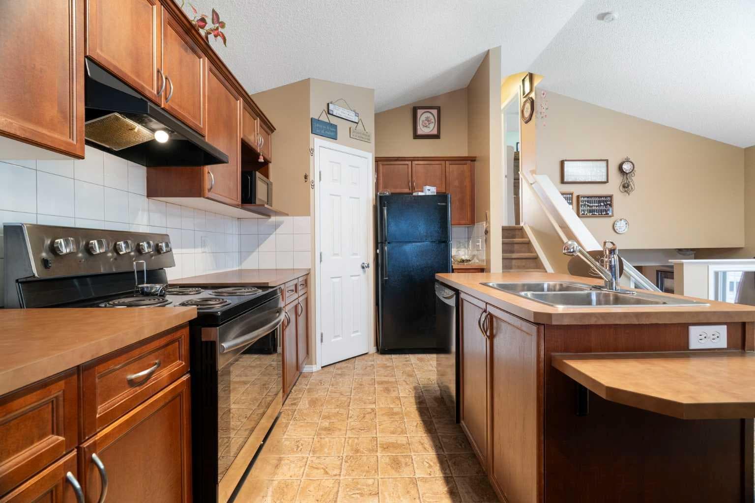 128 Copperstone Grove SE