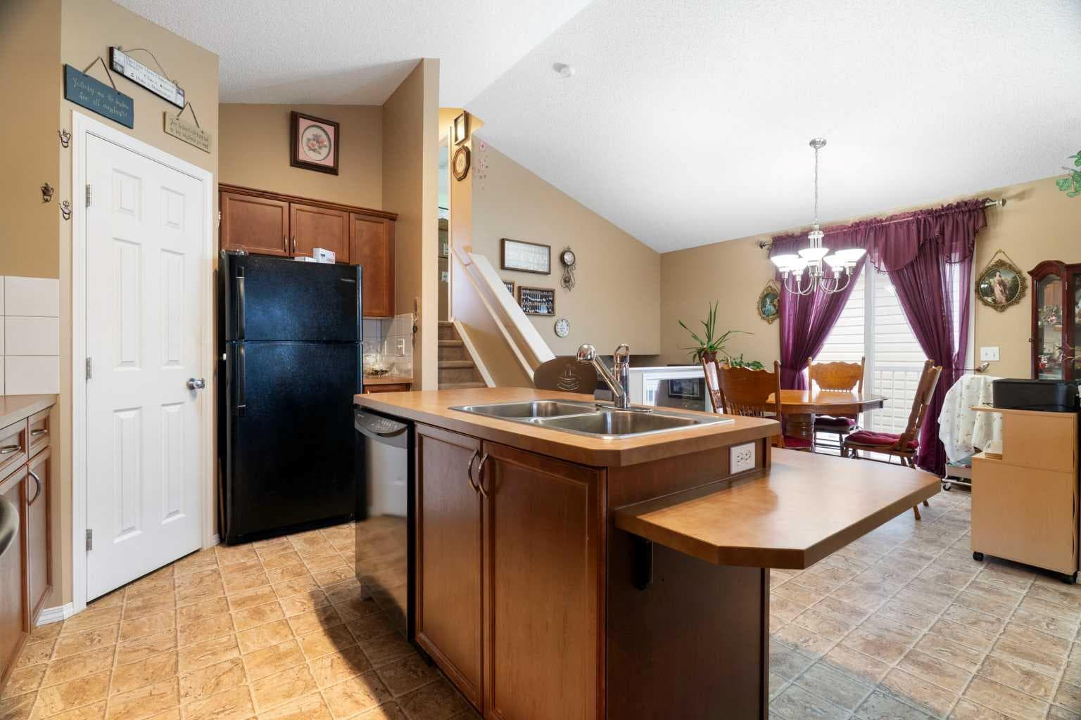 128 Copperstone Grove SE