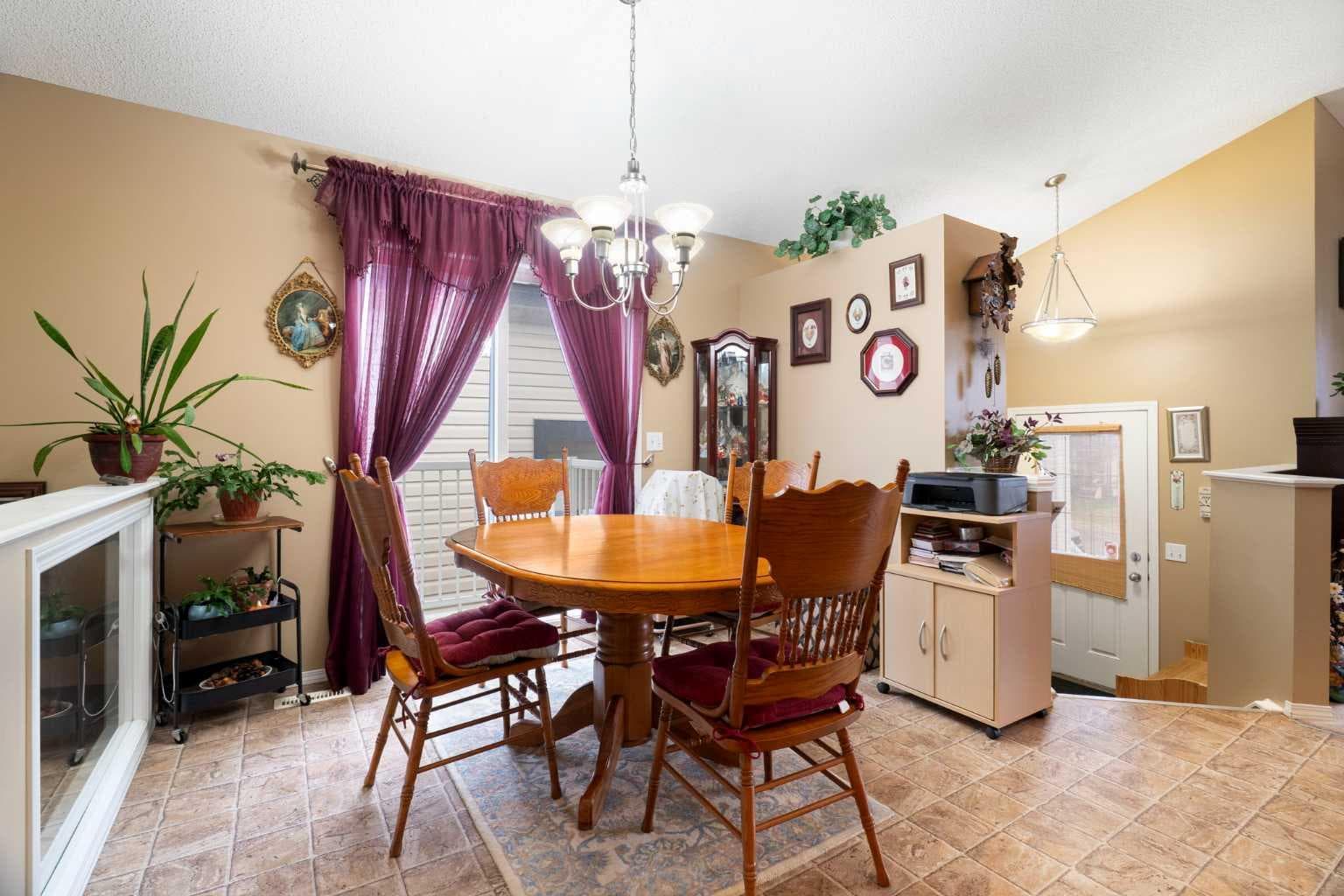 128 Copperstone Grove SE