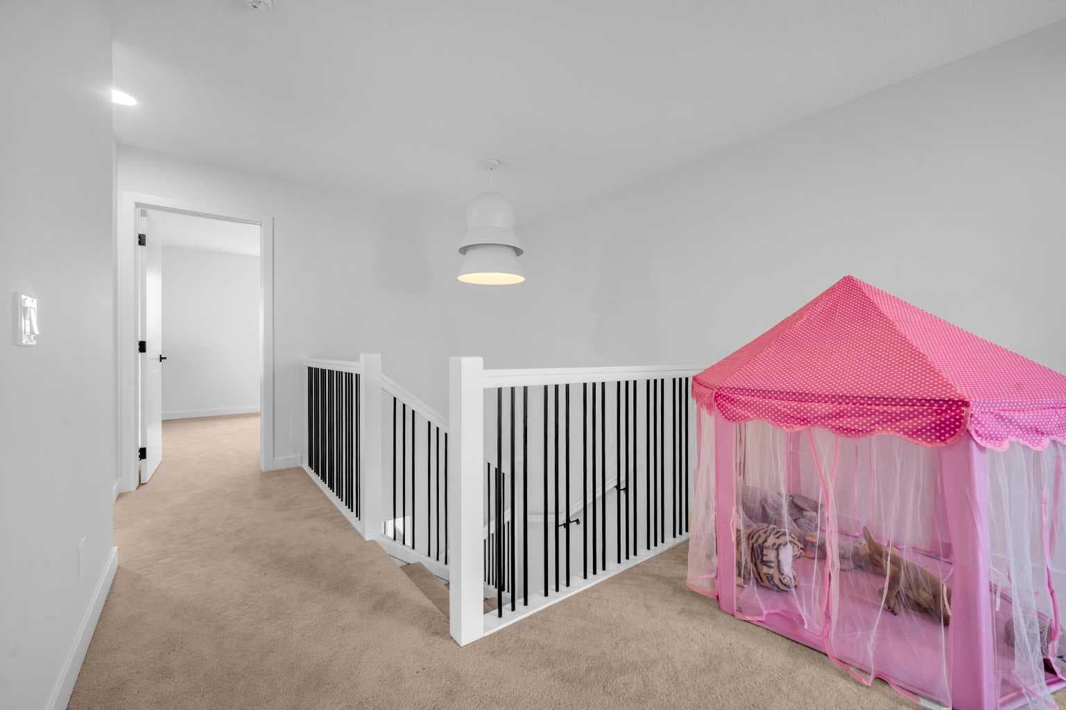288 Sora Terrace SE