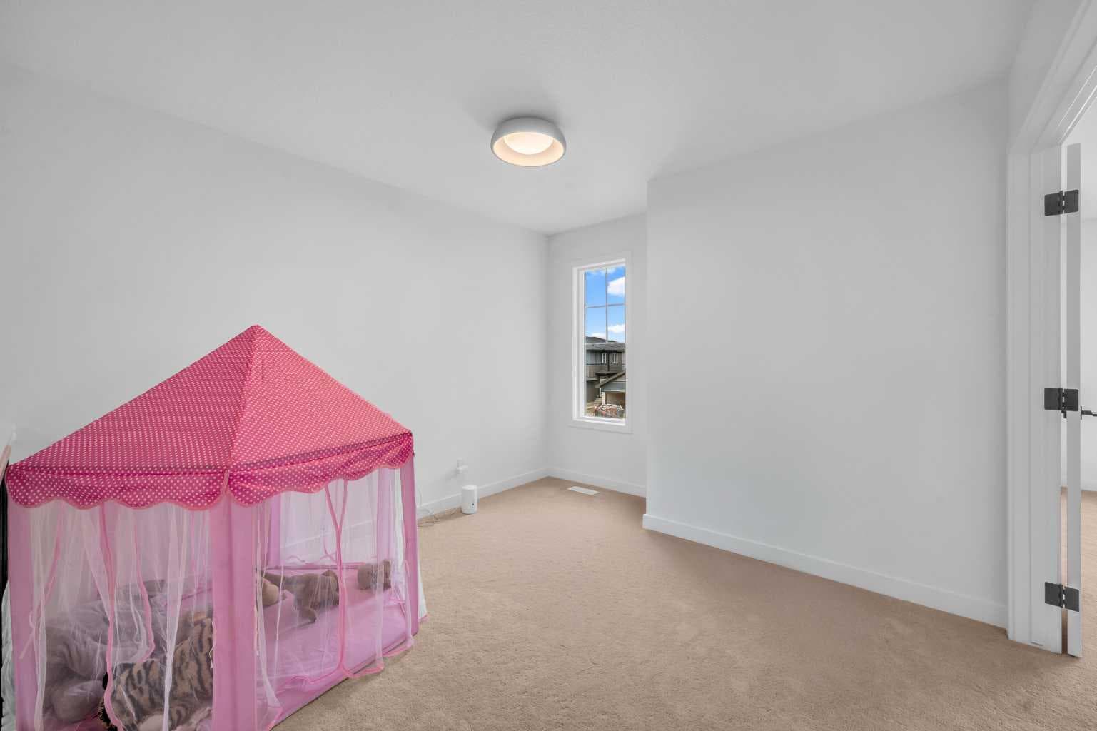 288 Sora Terrace SE