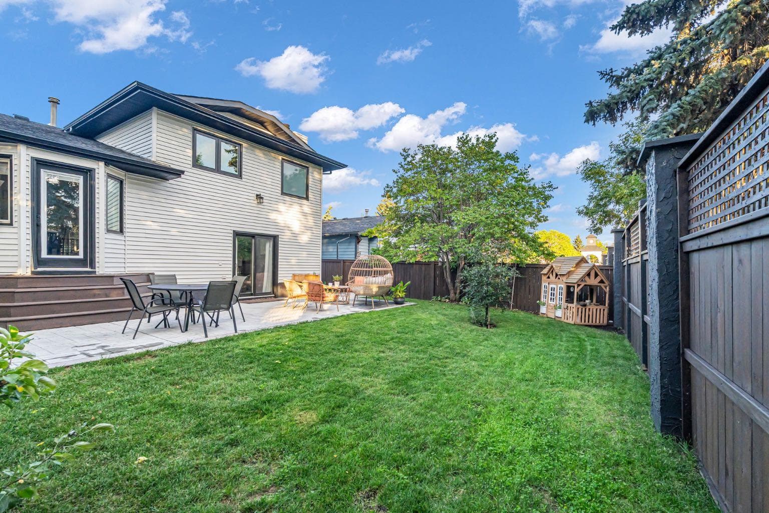131 Douglas Woods Place SE