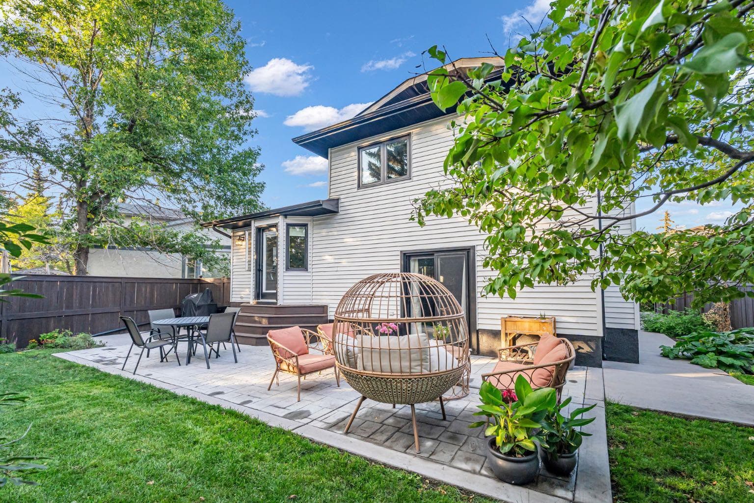 131 Douglas Woods Place SE