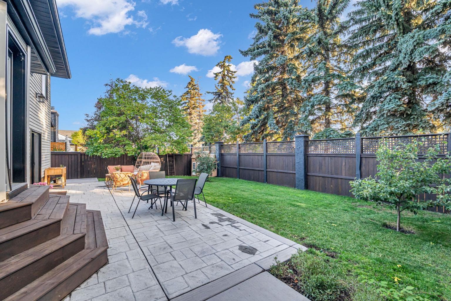 131 Douglas Woods Place SE