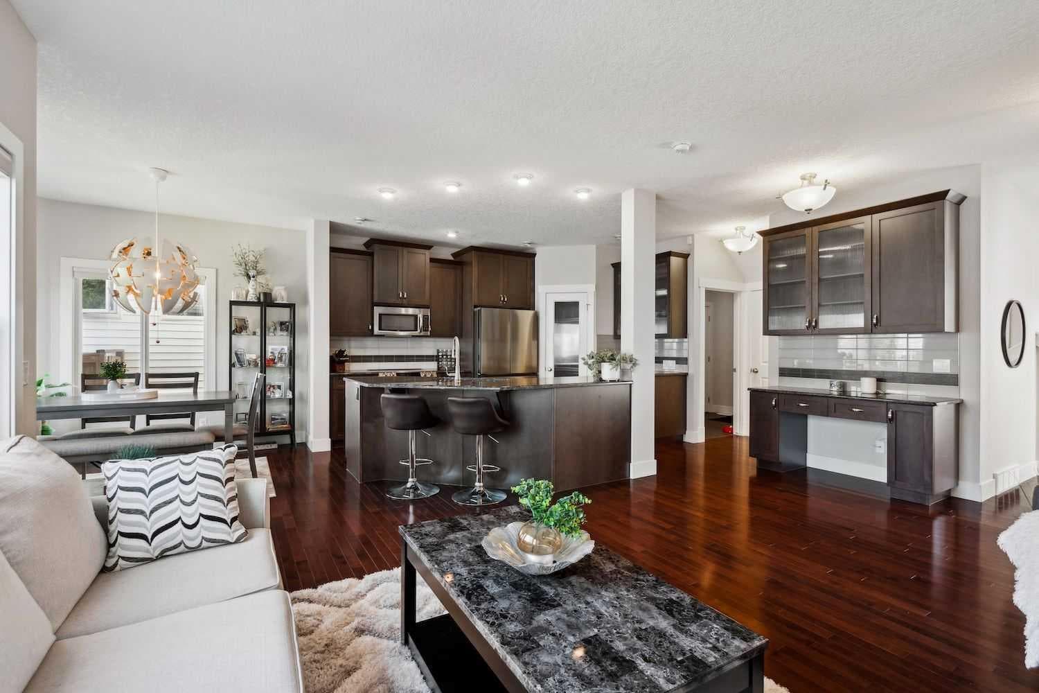90 Sage Valley Road NW