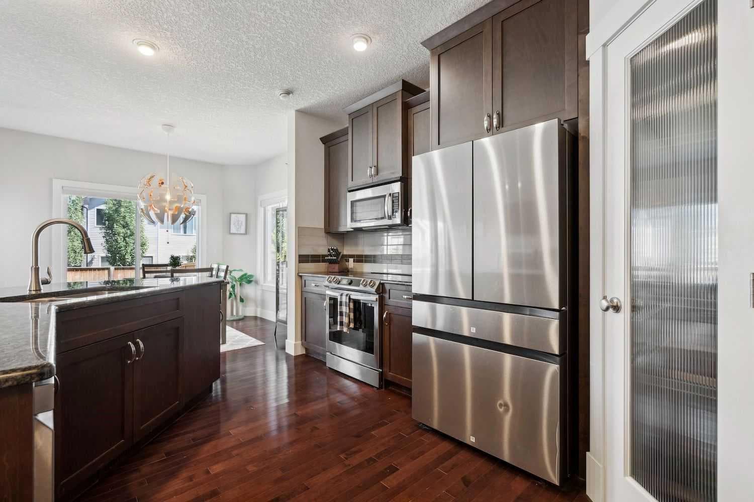 90 Sage Valley Road NW