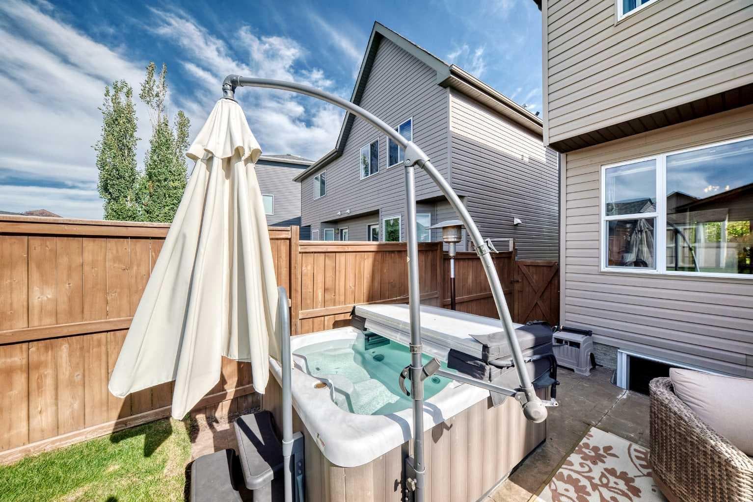 158 Cranford Way SE