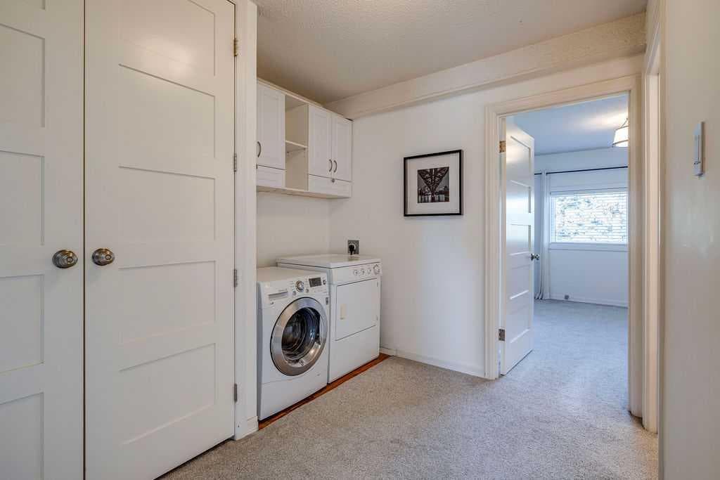 2, 308 Cedar Crescent SW
