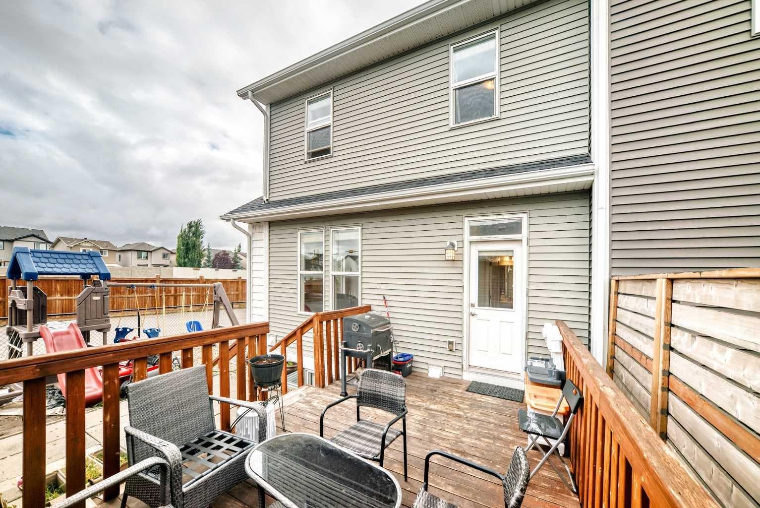 156 South Point Court SW