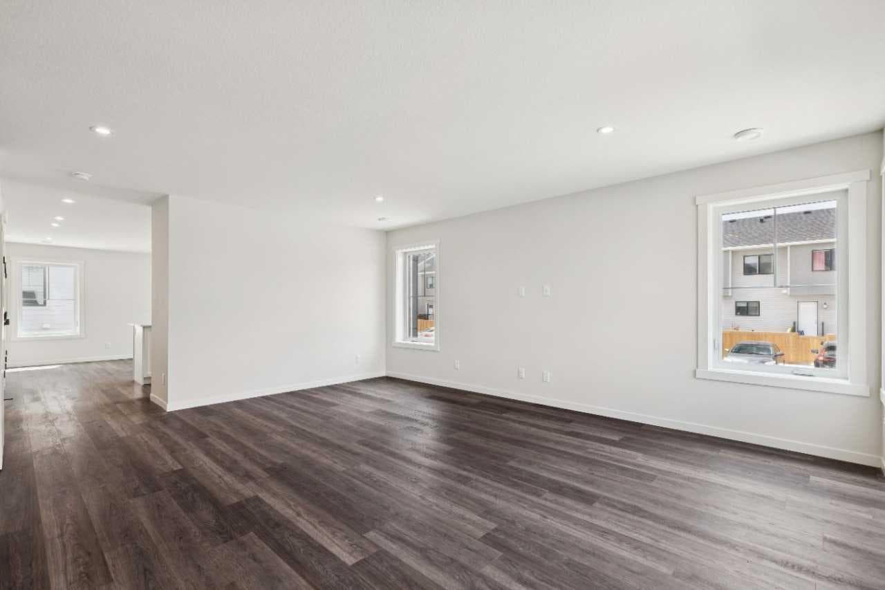 202, 40 Livingston Parade NE