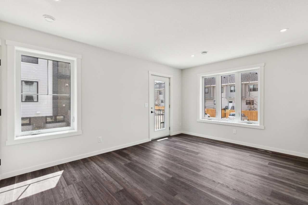 202, 40 Livingston Parade NE