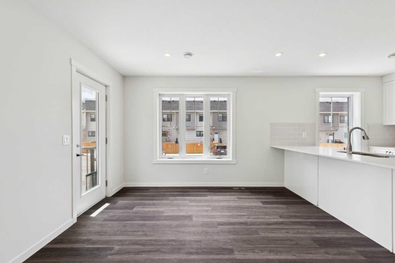 202, 40 Livingston Parade NE