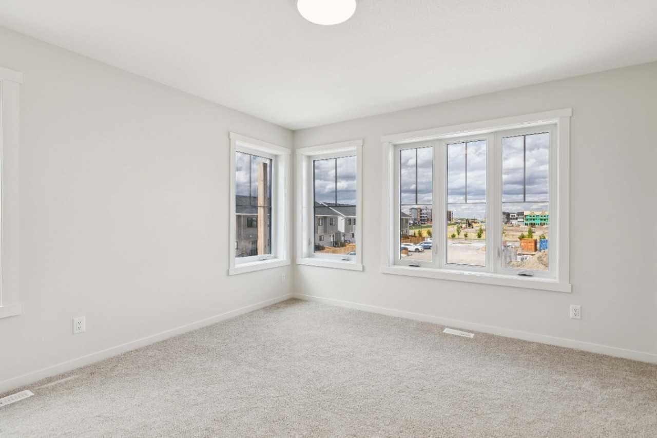 202, 40 Livingston Parade NE