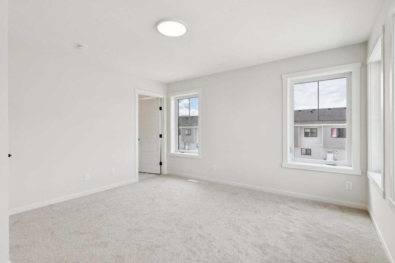 202, 40 Livingston Parade NE