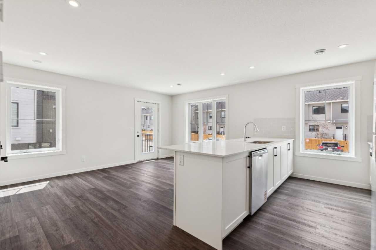 202, 40 Livingston Parade NE