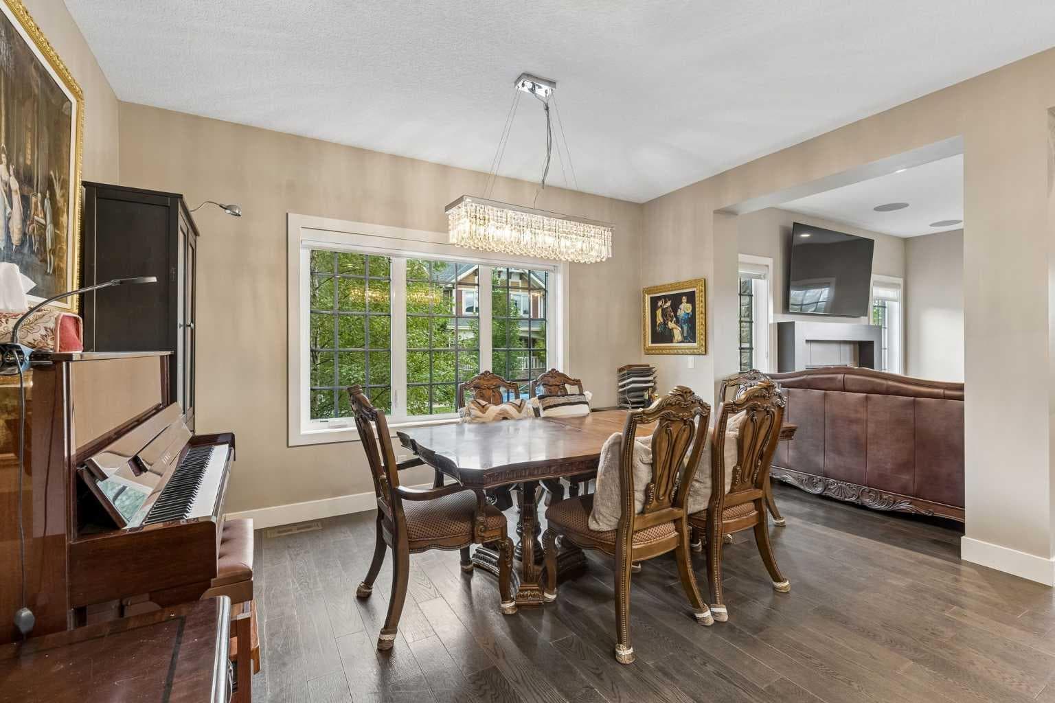 5 Mary Dover Drive SW