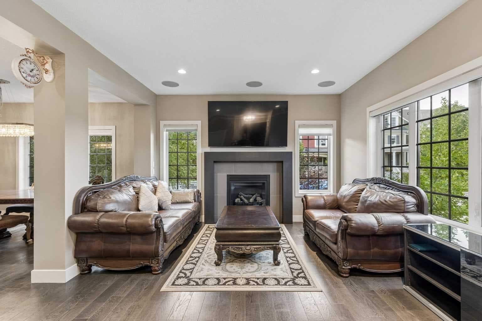 5 Mary Dover Drive SW