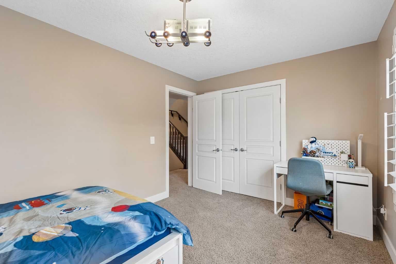 5 Mary Dover Drive SW