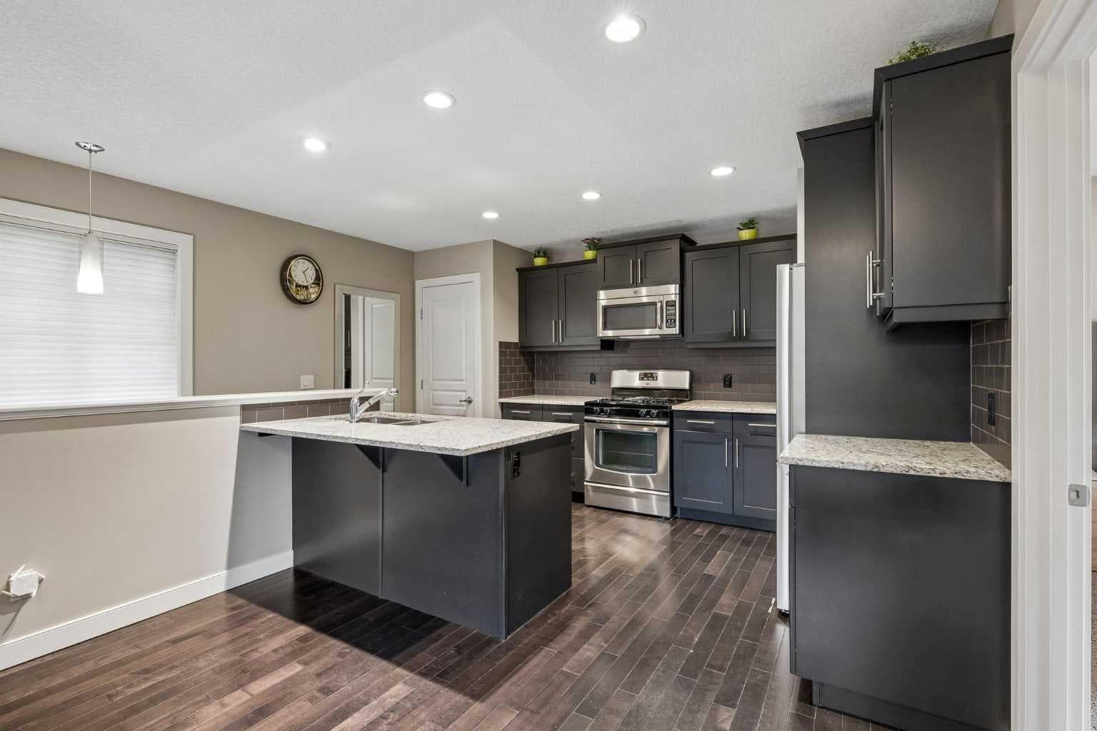 5 Mary Dover Drive SW