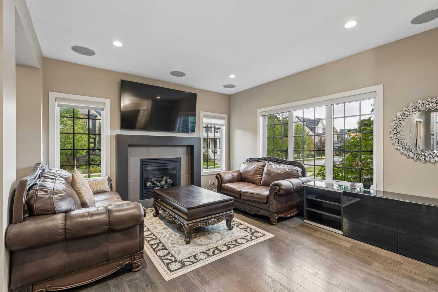 5 Mary Dover Drive SW
