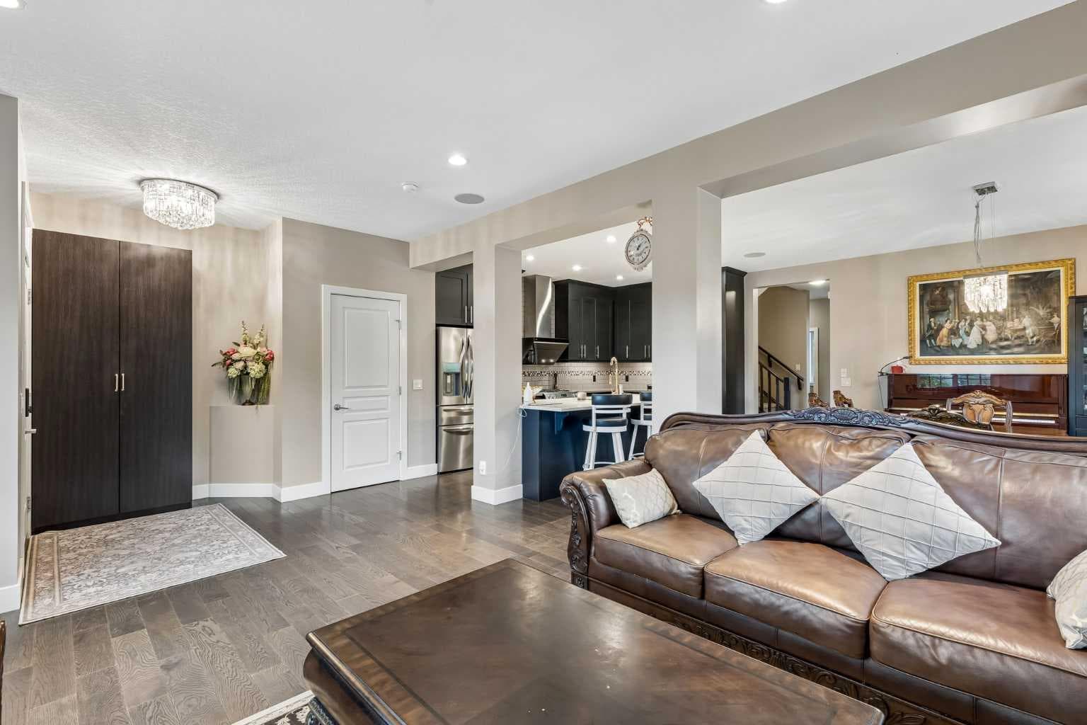 5 Mary Dover Drive SW
