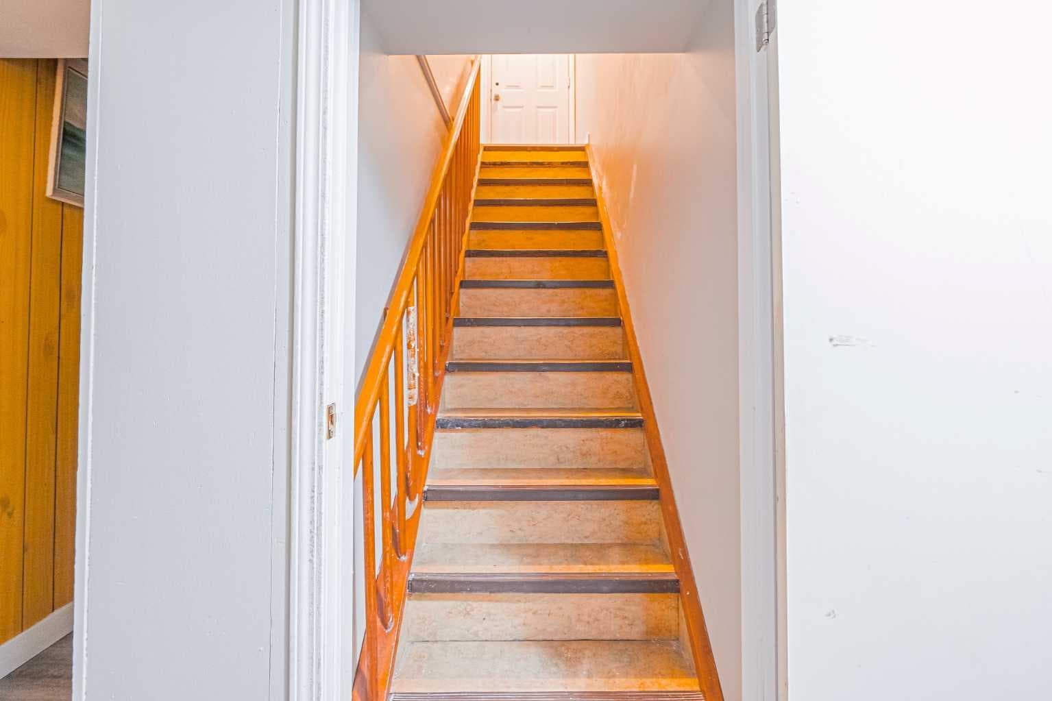 1506 36 Street SE