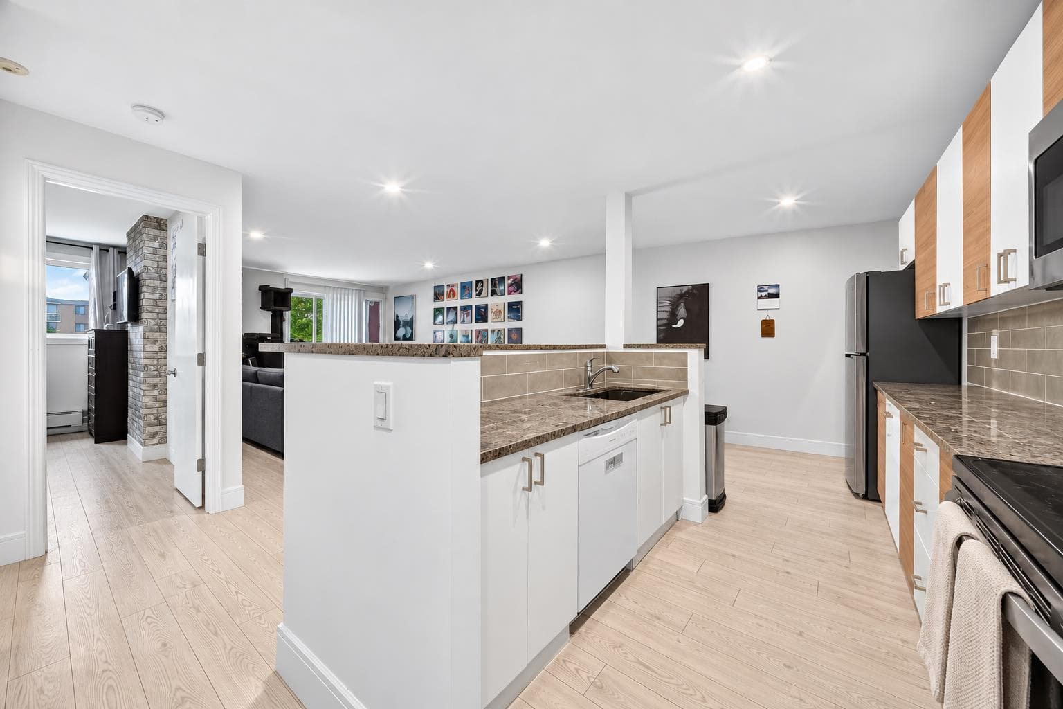 1P, 525 56 Avenue SW
