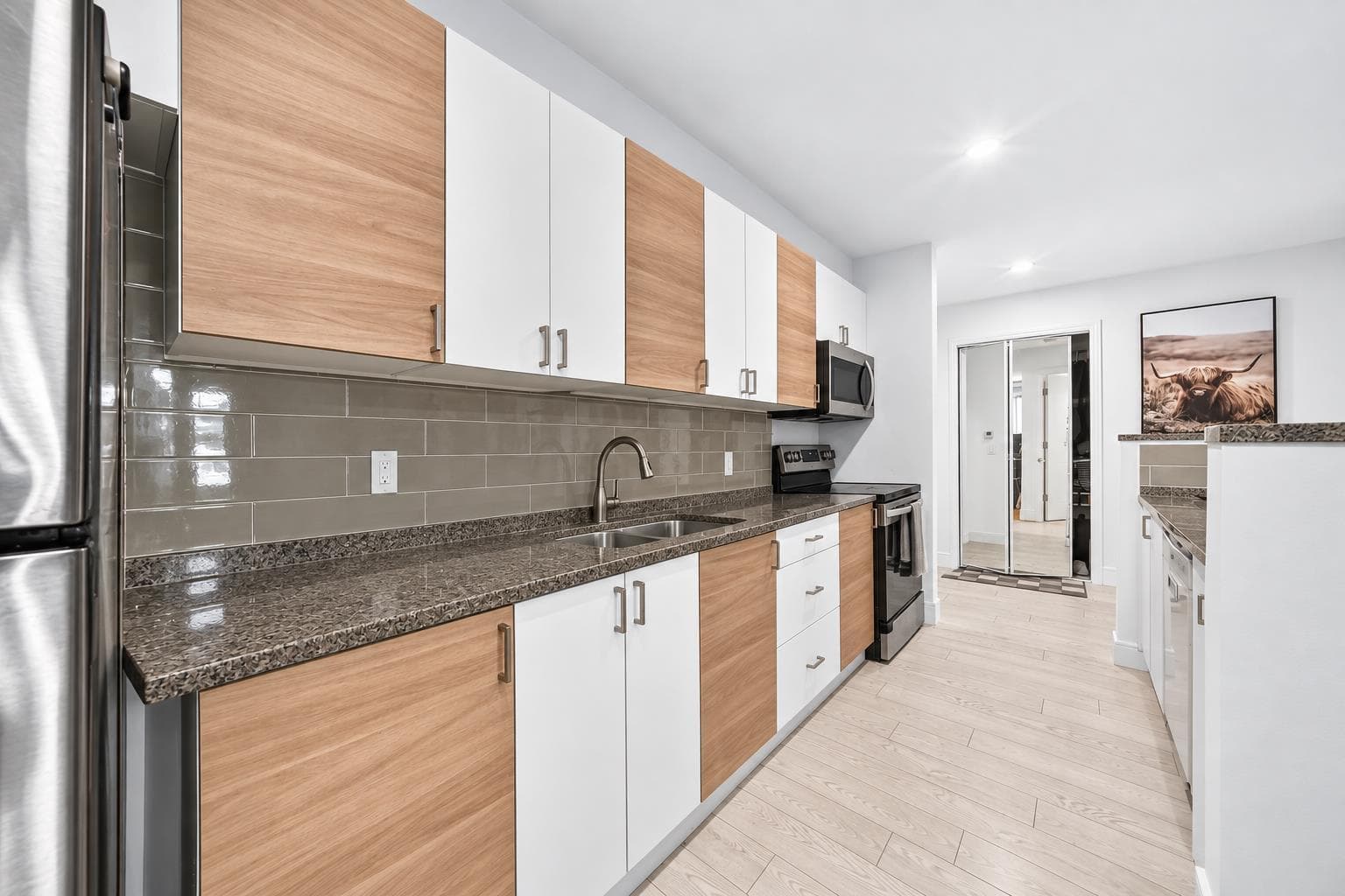 1P, 525 56 Avenue SW