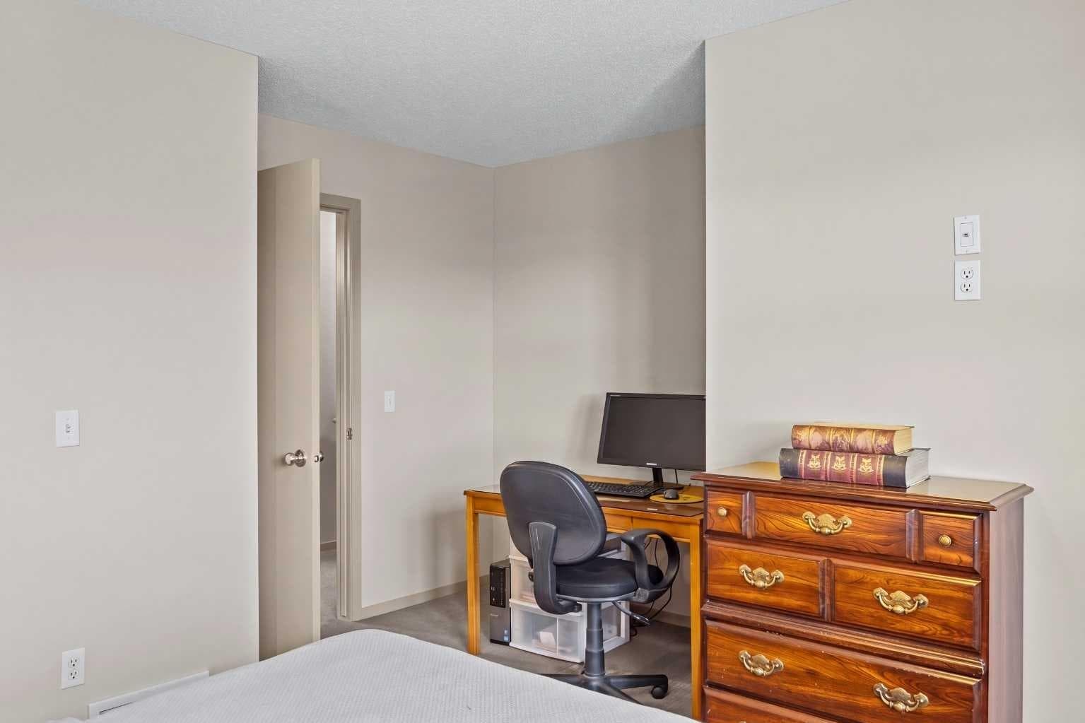 280 Copperstone Cove SE