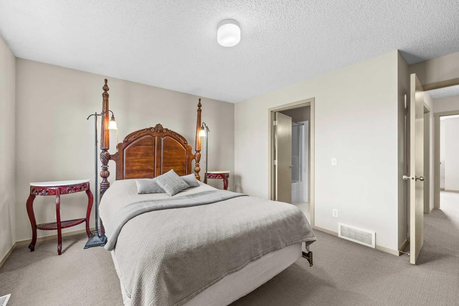280 Copperstone Cove SE