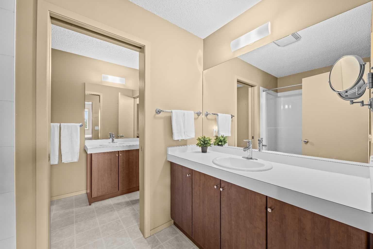 280 Copperstone Cove SE