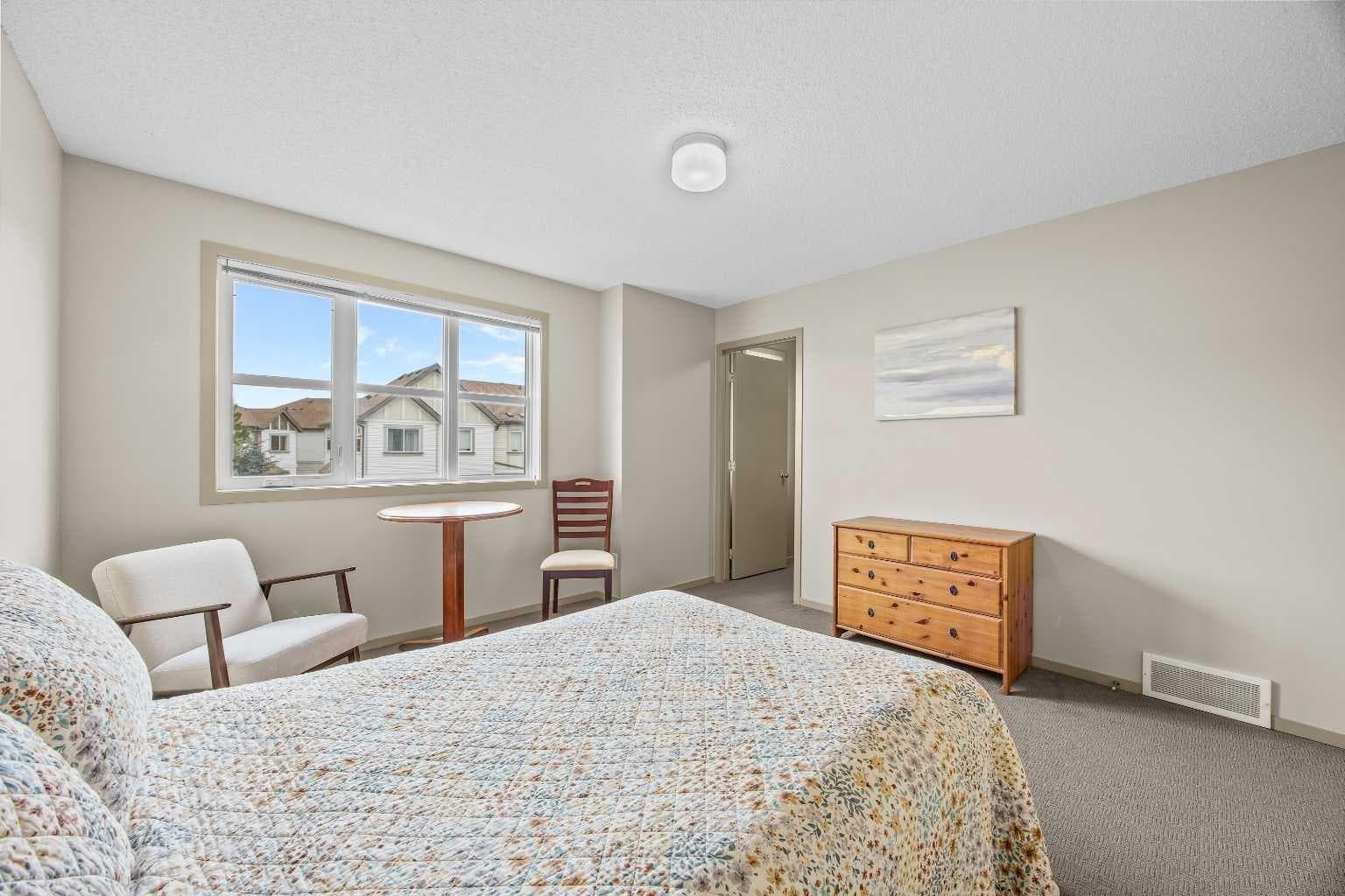 280 Copperstone Cove SE
