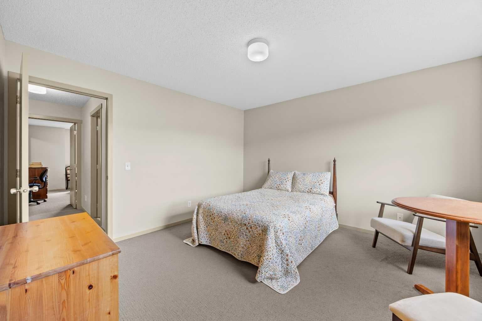 280 Copperstone Cove SE