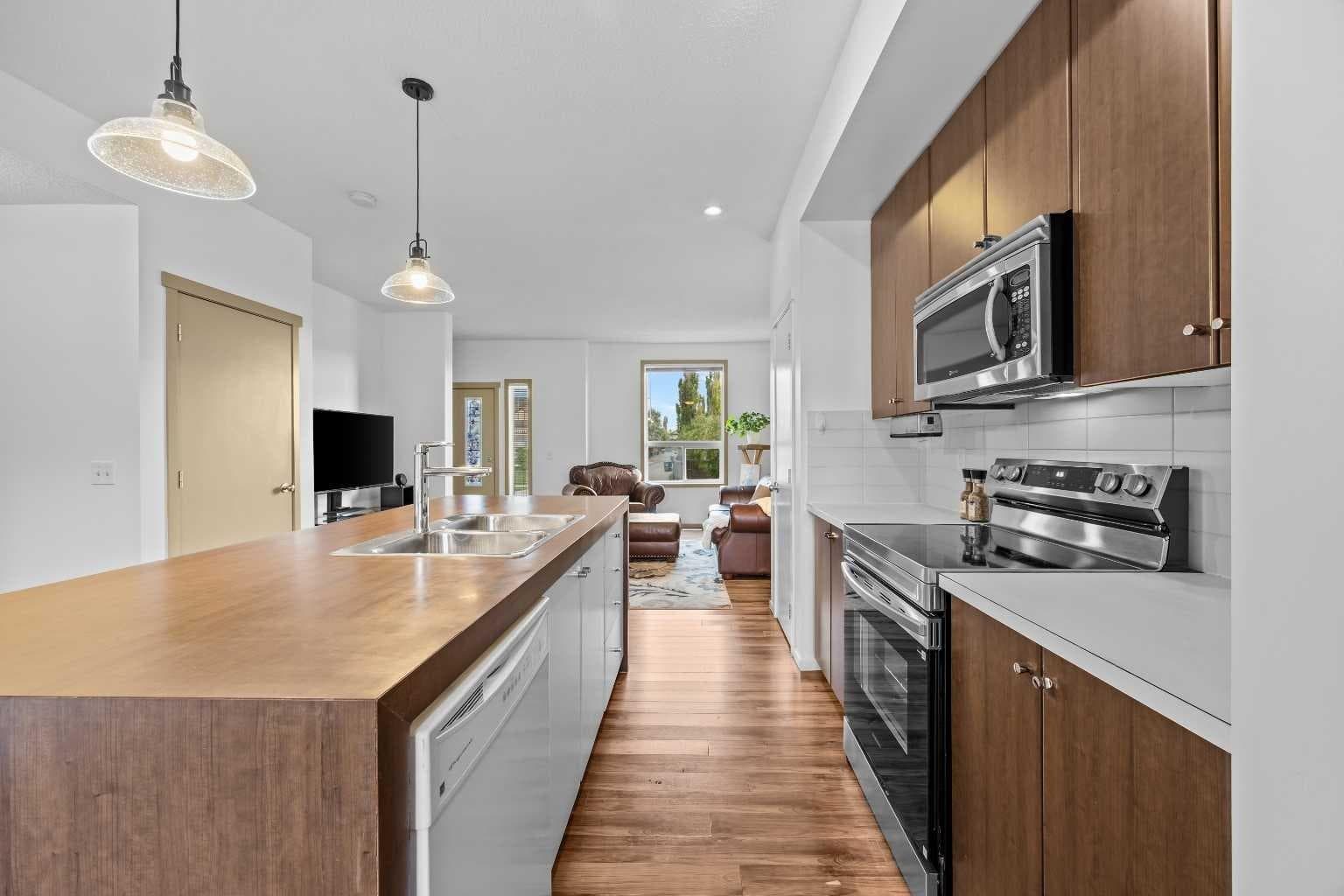 280 Copperstone Cove SE