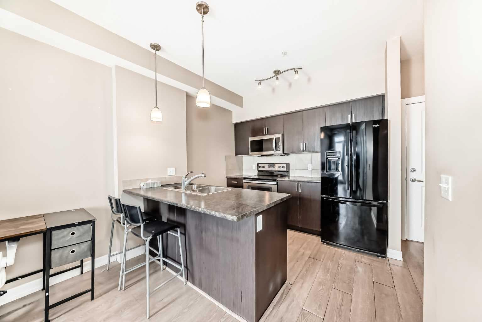 311, 117 Copperpond Common SE