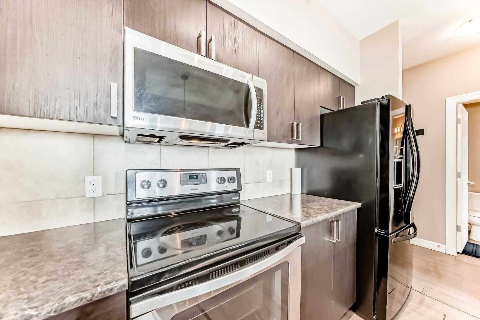 311, 117 Copperpond Common SE