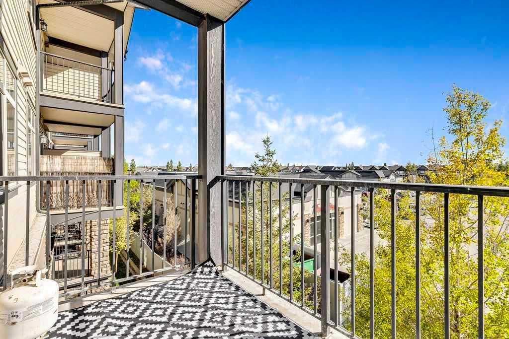 311, 117 Copperpond Common SE