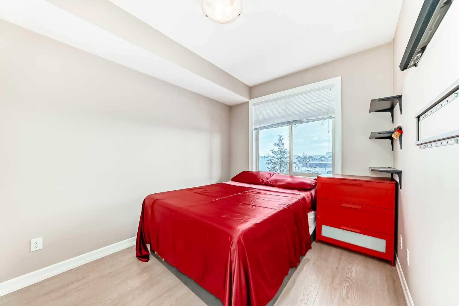 311, 117 Copperpond Common SE