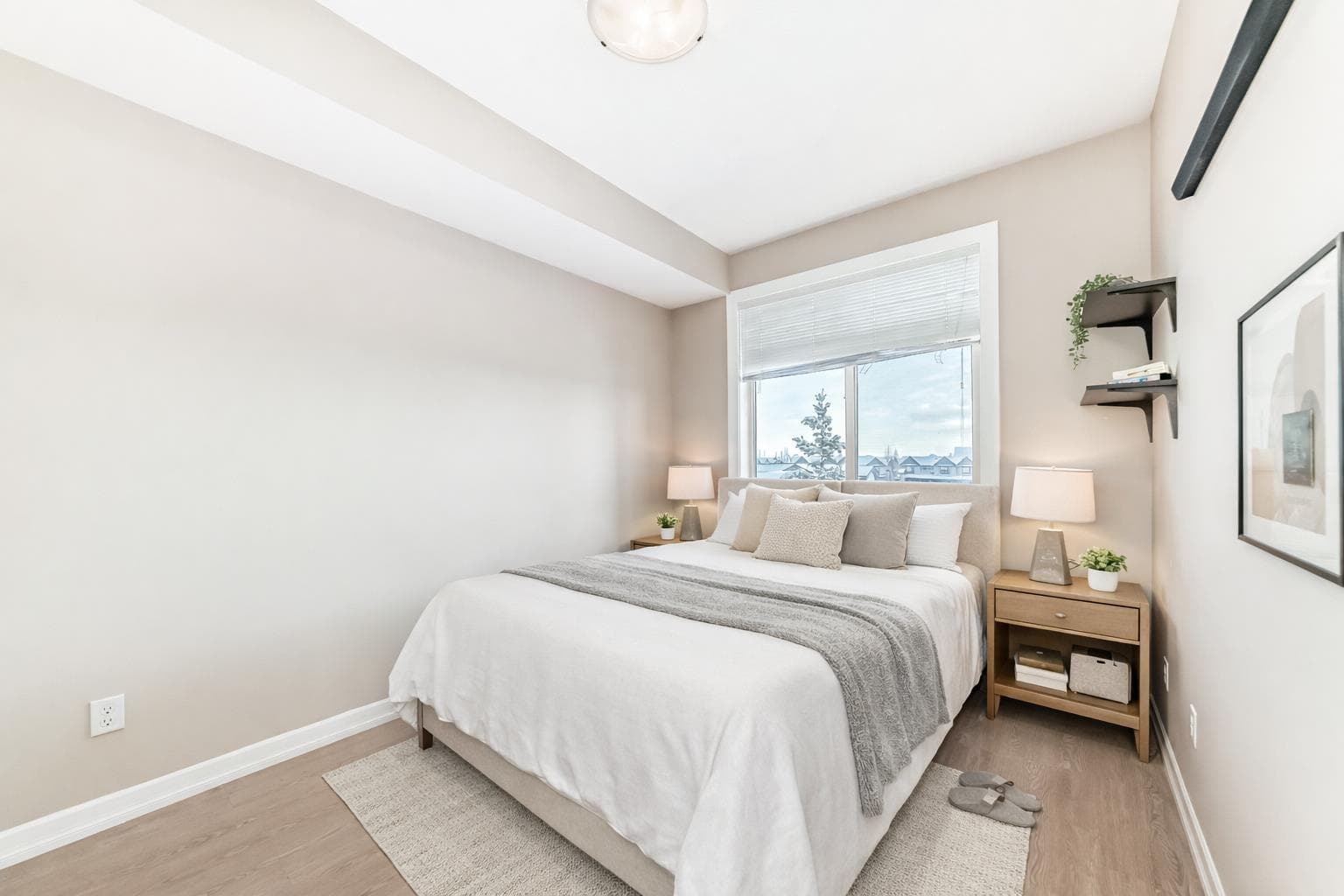 311, 117 Copperpond Common SE