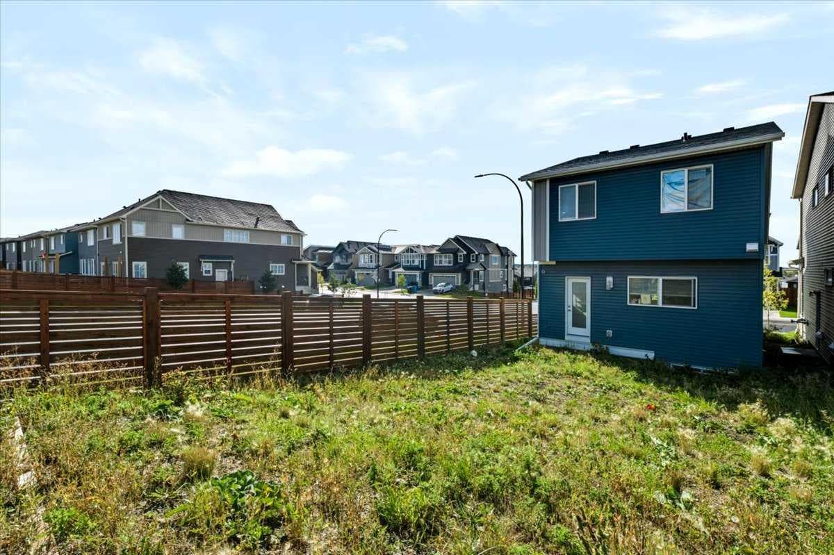 10 Lucas Close NW