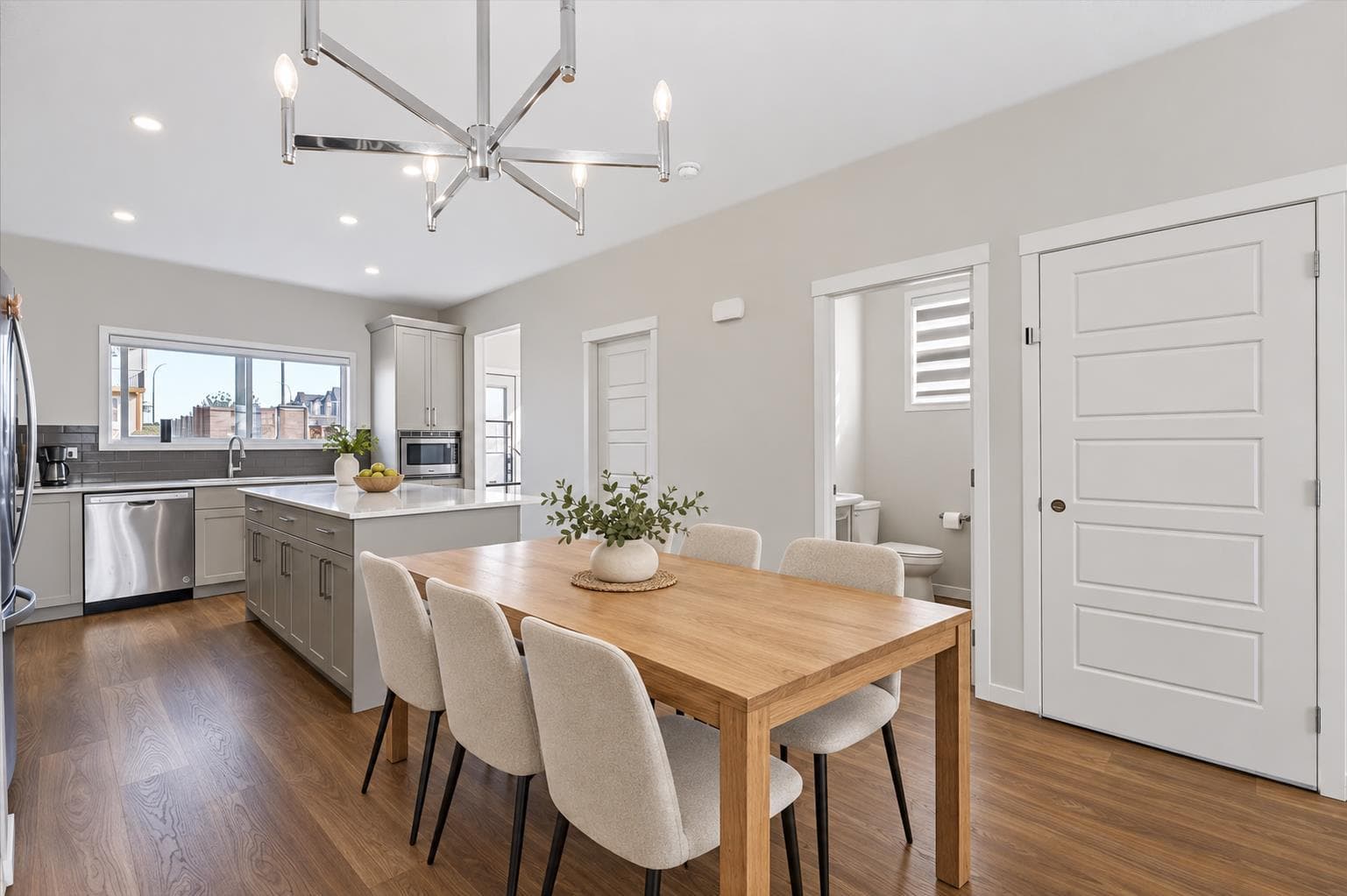 10 Lucas Close NW