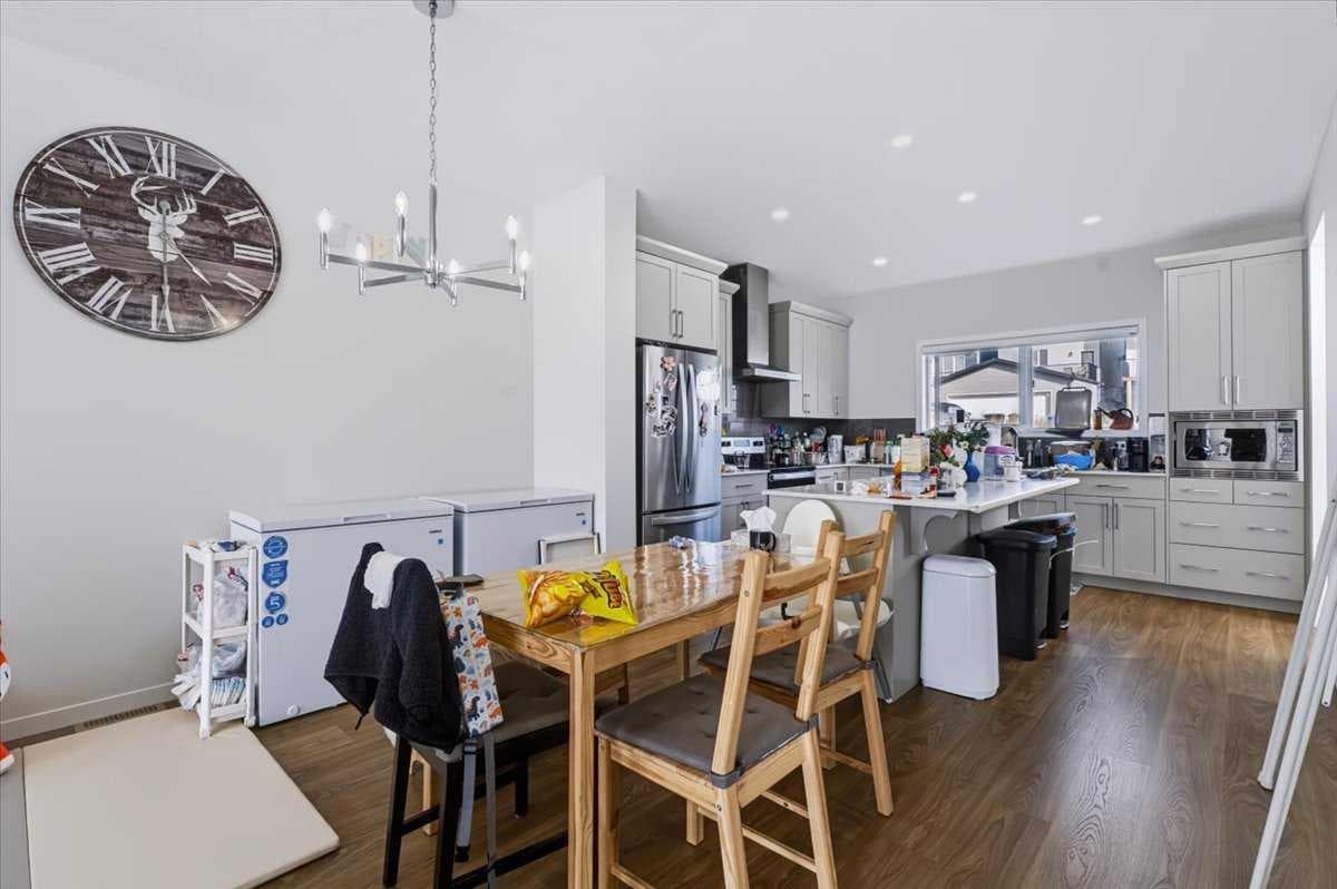 10 Lucas Close NW