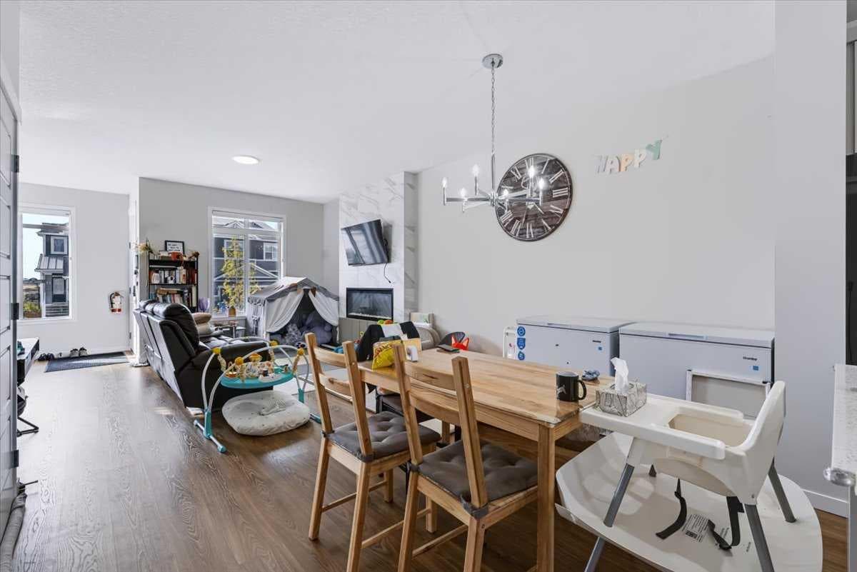 10 Lucas Close NW