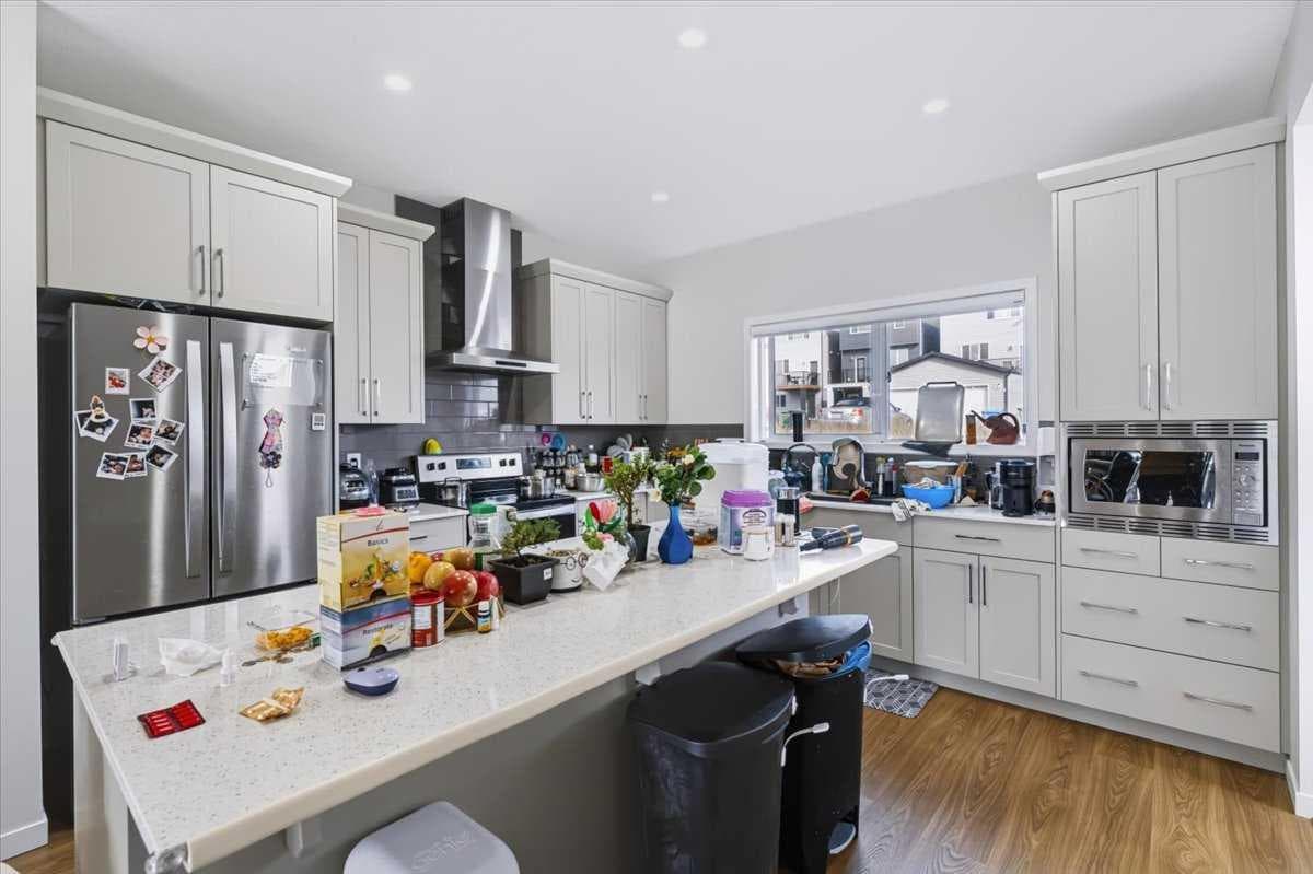 10 Lucas Close NW