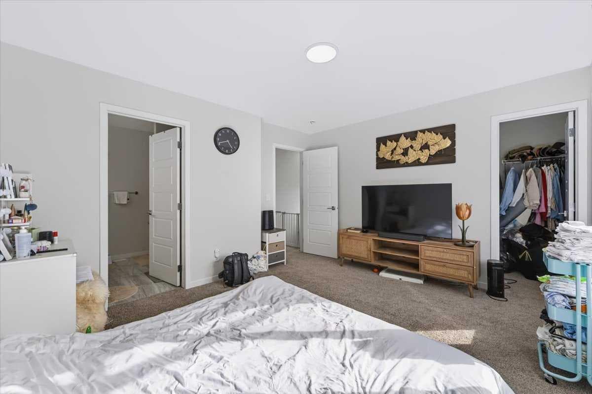 10 Lucas Close NW