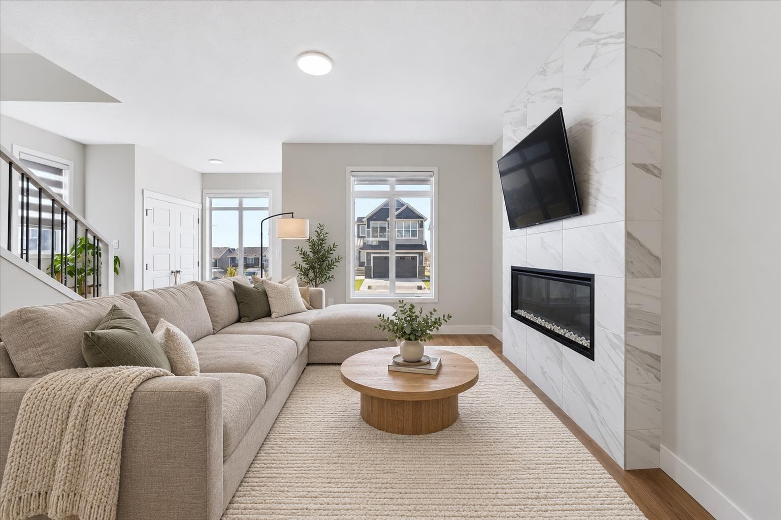 10 Lucas Close NW