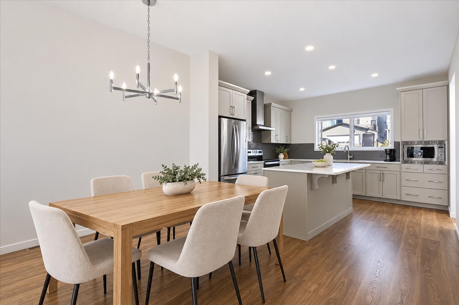 10 Lucas Close NW