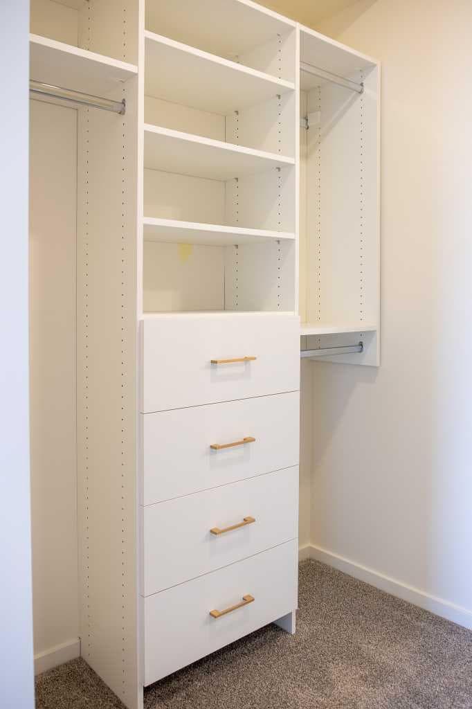 1204, 47 Creekview Gardens SW